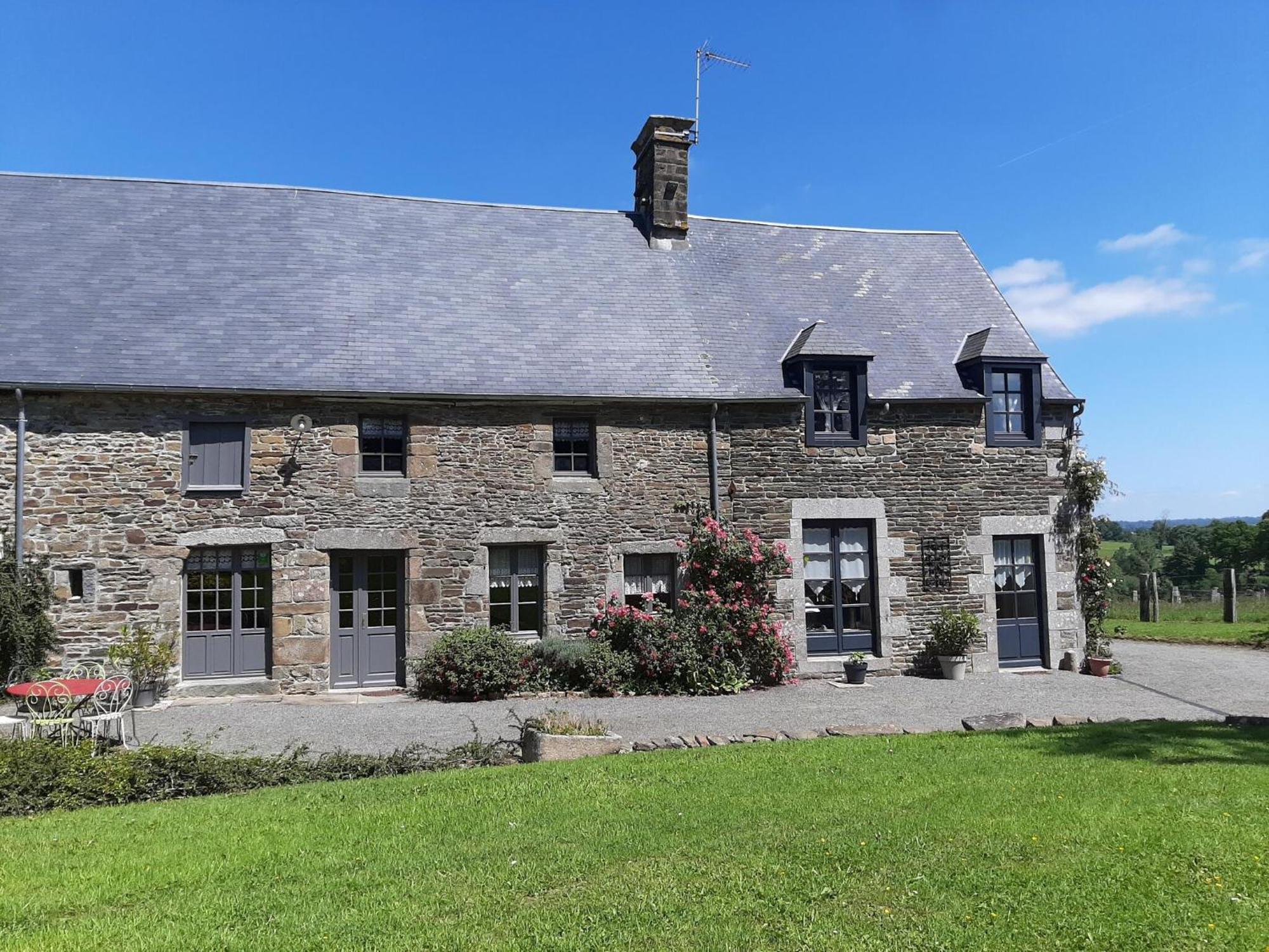 Holiday Home Close To Normandy Montaigu-les-Bois Exterior foto